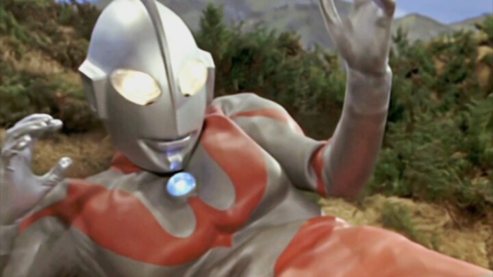 Koleksi Ultraman vs. Mephiras gaya Showa