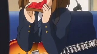 Yui Hirasawa Cute / 平沲伟