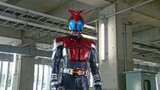 Kamen Rider Decade - As expected, Kabuto is still the one who clocks up