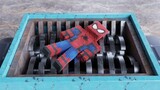 Mainan Shredder VS Spiderman | Simulasi Dinamika Blender