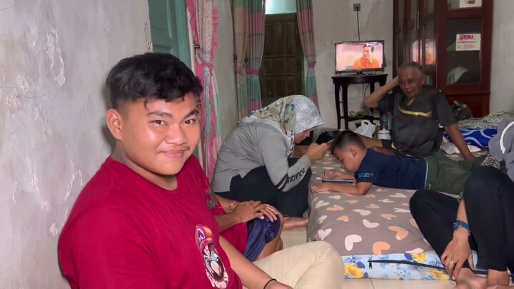 SOWAN KE BAPAK SAMBUNG MAMAH BENGI BENGI KOYOK MALING ???