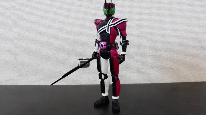 『Repost』【MH burruman】Kamen Rider Decade SHF Real Bone Sculpture Neo Decadeiver Ver. Play Video