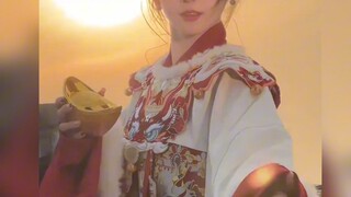 龙虾宝宝来了都让一下