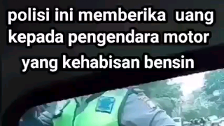 Polisinya baik banget, Tapi kok jalannya pada mundur ya🤔