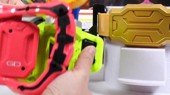 The prelude to Hosou Eimu? A comprehensive review of the DX Parad belt buckle! A collection of quasi