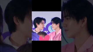 𝓣hey are 𝓛♡ver 💗🤭🙈 #jimmysea #sea_tawinan #jimmyyjp