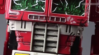 Optimus Prime is addictive after playing it once! Unboxing and playing Transformers PF series Siege 