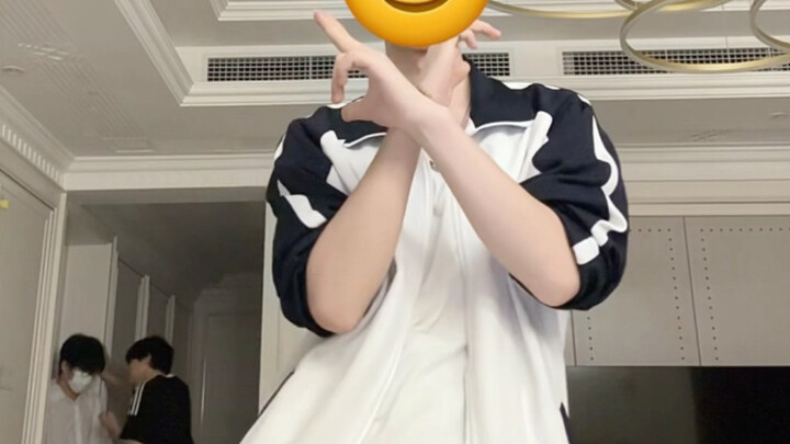 Challenge to dance 10 dances in one go (no editing)