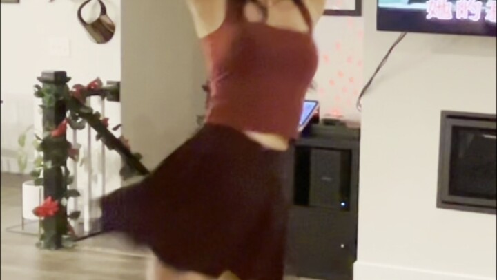 总有一个在KTV当显眼包的DANCER