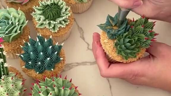 Kue Caktus Skulen
