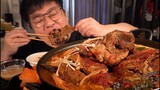 감자탕 먹방 주문하신 감자탕 나왔습니다 뼈까지 먹을기세 맛사운드 레전드 먹방gamjatang mukbang Legend koreanfood asmr