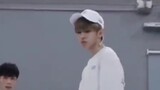 An unreleased dance from Idol Producer!