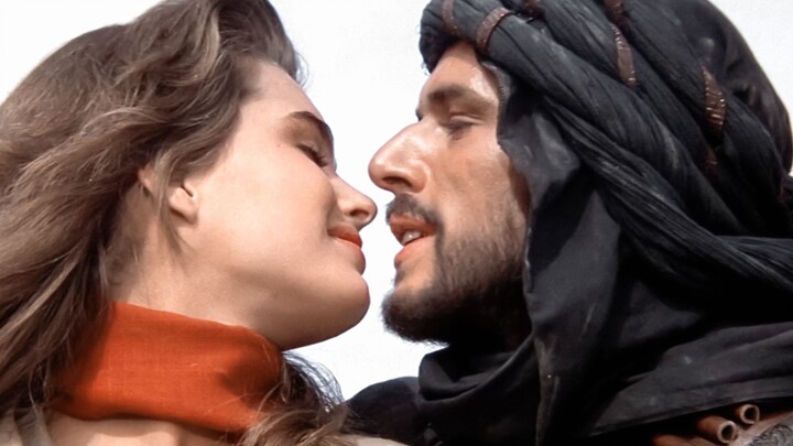Forced kiss and forced marriage, love makes the superior confused, so he has to tie her up by his si