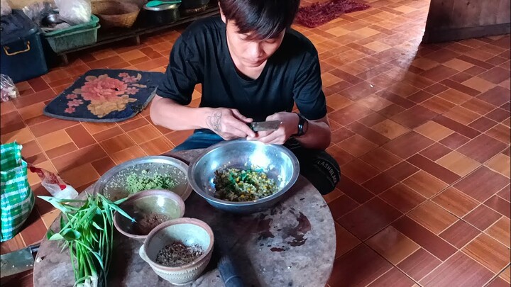 ลูกชายอยากกินกัอยมะเขือขื่นตั้งแต่อยู่เมืองไทยแล้วบอกอร่อยๆ