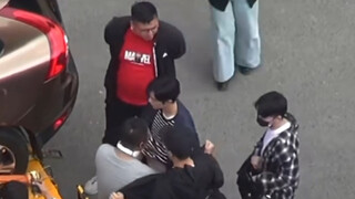 I've never seen such a bird's-eye view!!! Xiao Zhan's long legs are too obvious, am I blind? I don't