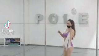 pole dancing