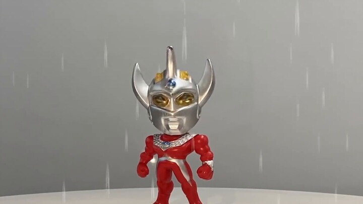 Anh chàng tậu một figure Ultraman: Siêu tinh xảo, bạn có thích không?