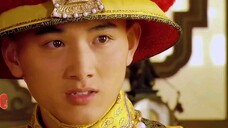 After ascending to the throne, Hongli seemed to have forgotten Zhen Huan's devotion and sincerity to