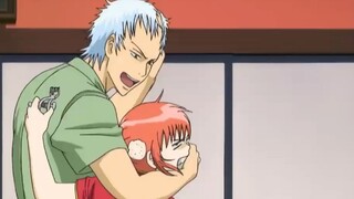 [Gintama] Gintoki: Just a knock on the head. Kagura: Reckless (Gintoki, you are so cute). Gintoki an