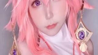 Yae Miko Cosplay Version