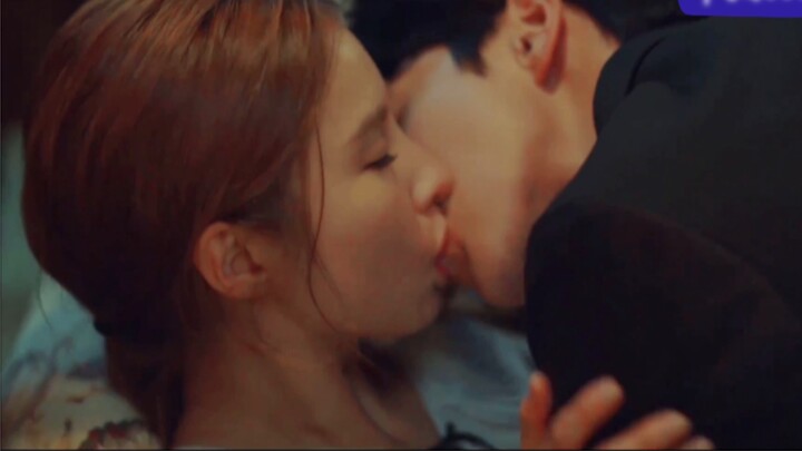 [Soothing and Affectionate] This TM is the kiss scene! PS: By the way, Liu Renna's Jiojio looks good