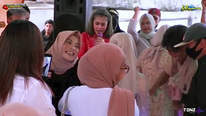 ADE ASTRID ORAY WELANG PEUYEM BANDUNG MEDLEY GALA GALA FUL SISINGAAN LD PRO
