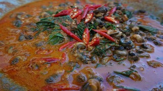 แกงคั่วหอยขม ชะอม ชะพลู เพราะเราคู่กัน พะนะ!!!! Cockle Curry with Betel Leaves