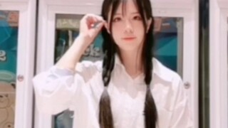 [Fat face mirror] Muscle explosion ~ Double ponytail popping girl