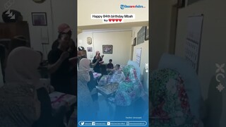 Momen Haru Para Cucu Kompak Beri Surprise ke Nenek yang Ulang Tahun, Mbahnya Auto Terharu