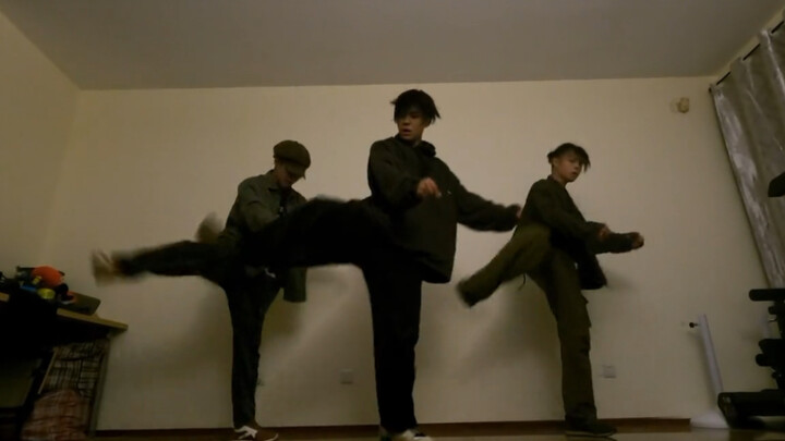 Wang Chenyi danced the role of a street warrior, it was awesome, awesome, awesome, awesome, awesome,