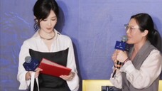 10.9 Zimi บังเอิญเหยียบกระโปรงของ Yang Zi เมื่อเธอพูด แต่ Yang Zi ไม่ได้เตือนเธอและฟังกิจกรรมน้ำอมฤต