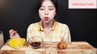 Món Hàn : Thưởng thức há cảo chiên khổng lồ, há cảo tôm, há cảo kim chi 2 #mukbang