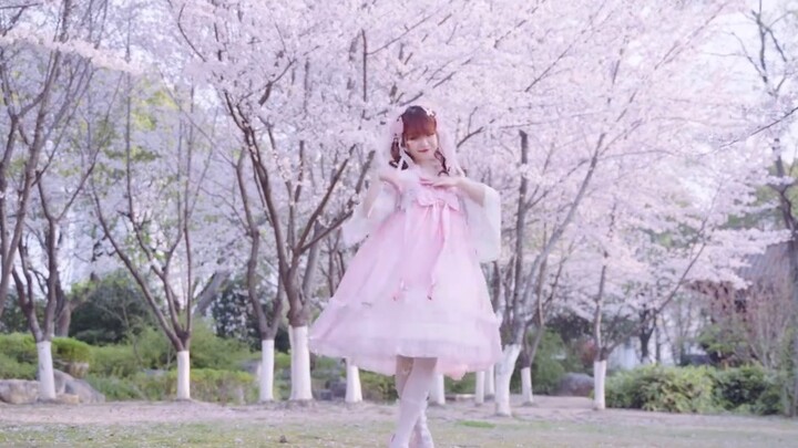 Fanqiejiang｜30w fans thank you for this work🌸A girl running in the present🌸