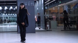 【DEMAM】Kenangan membunuh! Tarian Song Qian di "The Roof is on Fire" sangat disukai