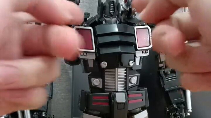 Dipesona oleh UP, lt02 Dark Optimus Prime (pengingat hangat: setiap orang memiliki pendapat berbeda,