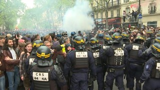 1er mai: tensions en tête de cortège parisien près de Bastille | AFP Images