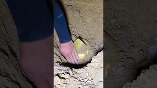 Cave treasure hunt, accidentally dug up treasure buried for millions of years underground