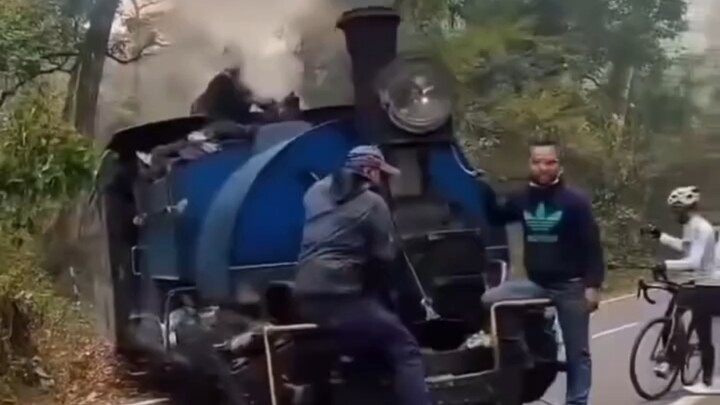 Uap adalah kebohonganmu