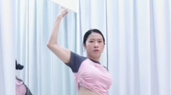 ท่าเต้นแจ๊สหลวมมาก? ออกแรงแบบสุ่ม |. จะเคลื่อนไหวอย่างหมดจดและทรงพลังได้อย่างไร?