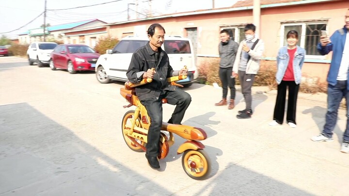 [Pengerjaan Kayu] Sepeda inovasi baru. Ini adalah sepeda kayu paling kreatif yang pernah kulihat. Kuacungkan jempol