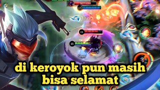 dikeroyok pun masih bisa selmat 😋
