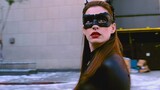 Catwoman: A kiss for a Lamborghini, this wave is not a loss!