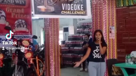 Ate Girl Kumasa sa Videoke Challenge sa Supermarket !!