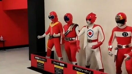 [Super Sentai] Prajurit merah dari setiap tim Super Sentai (yang aktif sepenuhnya tidak berwarna mer