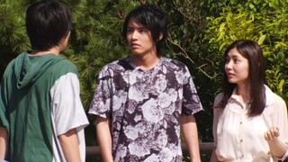 "Kamen Rider Build": "Saya membagi cerita kita menjadi empat puluh sembilan episode dan menuliskanny