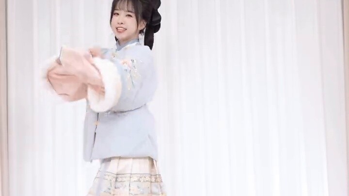 Tôi chúc tất cả những ai nhấp vào video một năm mới thịnh vượng! Chúc bạn luôn hạnh phúc và thịnh vư