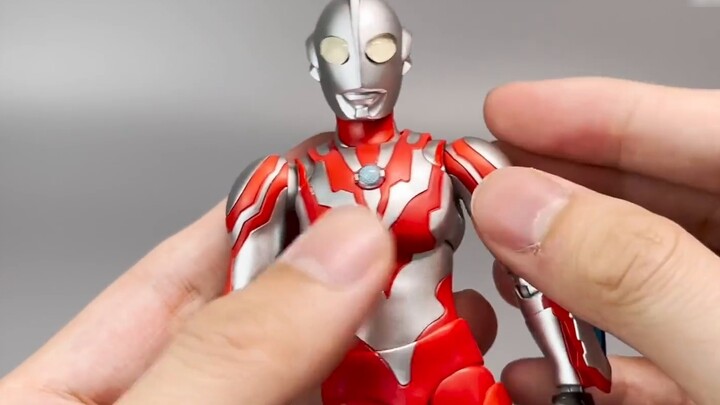 Đang mở hộp! Bạn còn nhớ “chiến lực mạnh nhất” xuất hiện trong Yingge 2 không? Ultraman Libut Bandai