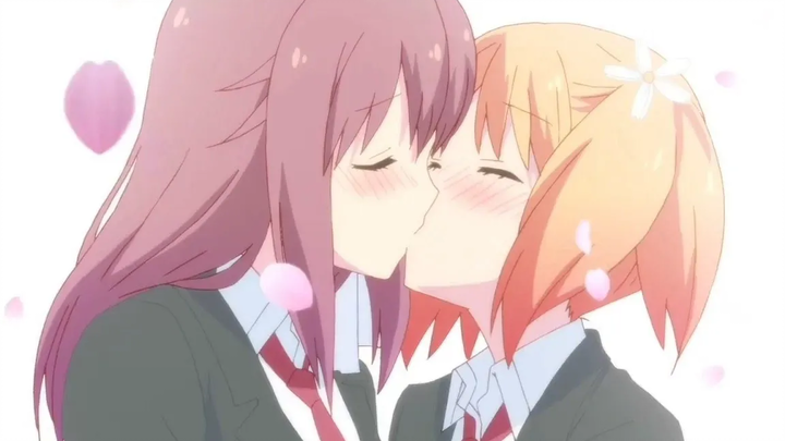 จูบจากอะนิเมะยูริ เคล็ดลับซากุระ จูบยูริ