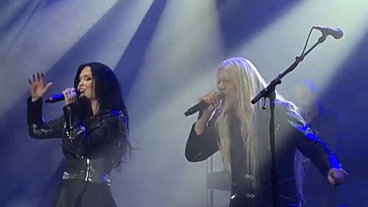 Tarja Turunen & Marko Hietala sing together after  18 years - Phantom of the Opera