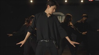 [กระโดด] นักแสดงหลินยี่คัฟเวอร์เพลง "The Eve" ของ EXO หนุ่มหล่อขายาวขนาดนี้! ! !